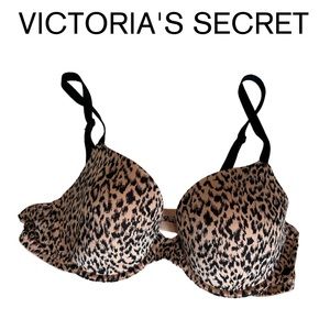 Victoria’s Secret Lightly Lined Underwire Bra